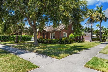1201 Harrison St, Hollywood, Florida 33019, USA