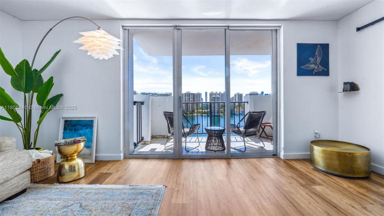 2750 NE 183rd St 1610, Aventura, 佛羅里達州 33160, 美國