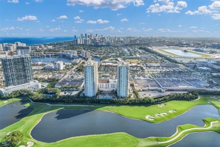 1745 E Hallandale Beach Blvd 2005W, Hallandale Beach, Florida 33009, USA