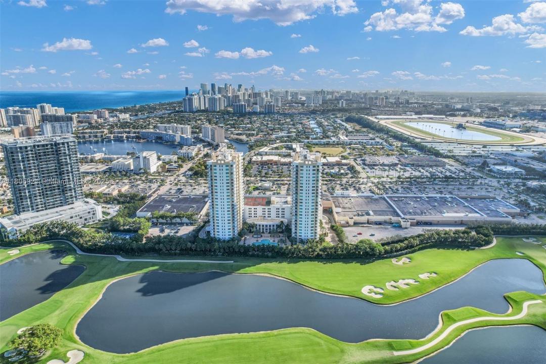 1745 E Hallandale Beach Blvd 2005W, Hallandale Beach, 佛罗里达州 33009, 美国