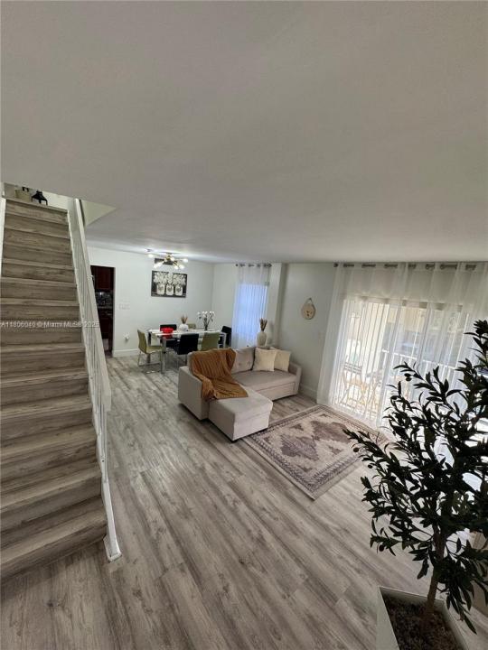 1570 W 46th St 232, Hialeah, フロリダ 33012, アメリカ合衆国