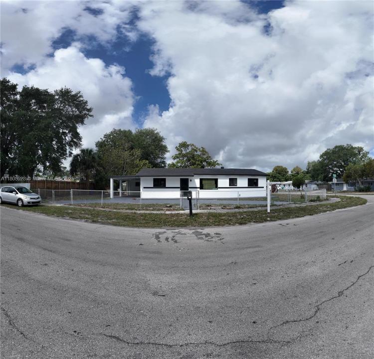 3800 NW 208th St, Miami Gardens, Florida 33055, USA