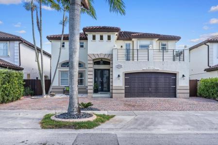 16354 SW 63rd Ter, Miami, Florida 33193, USA