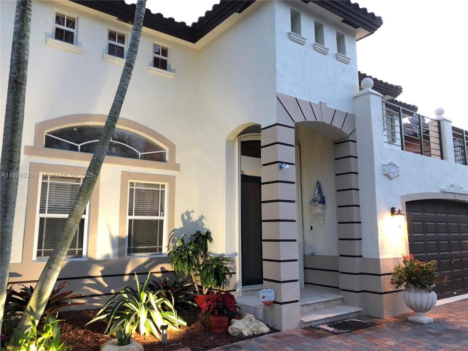 16354 SW 63rd Ter, Miami, Florida 33193, Amerika Birleşik Devletleri