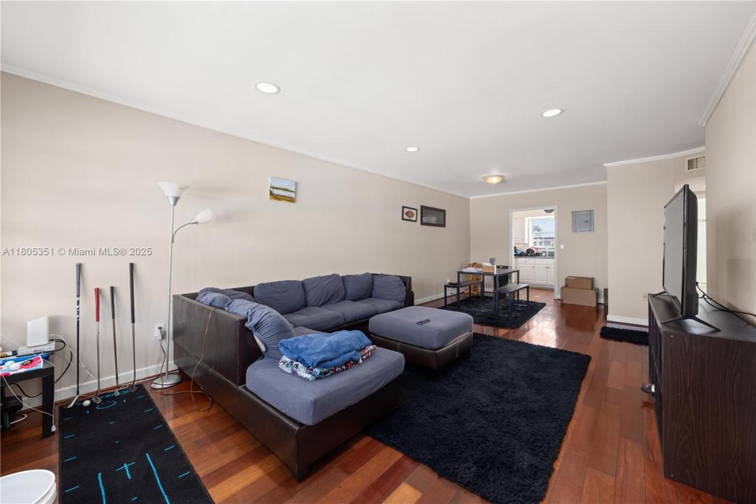 462 Golden Isles Dr 305, Hallandale Beach, 플로리다 33009, 미국