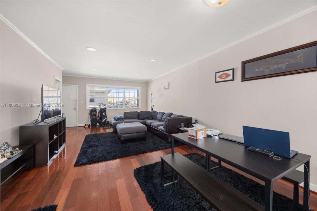 462 Golden Isles Dr 305, Hallandale Beach, 플로리다 33009, 미국