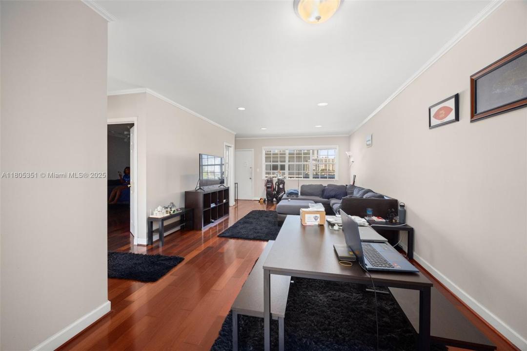 462 Golden Isles Dr 305, Hallandale Beach, 플로리다 33009, 미국