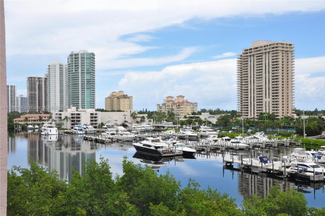 19801 E Country Club Dr 4104, Aventura, Florida 33180