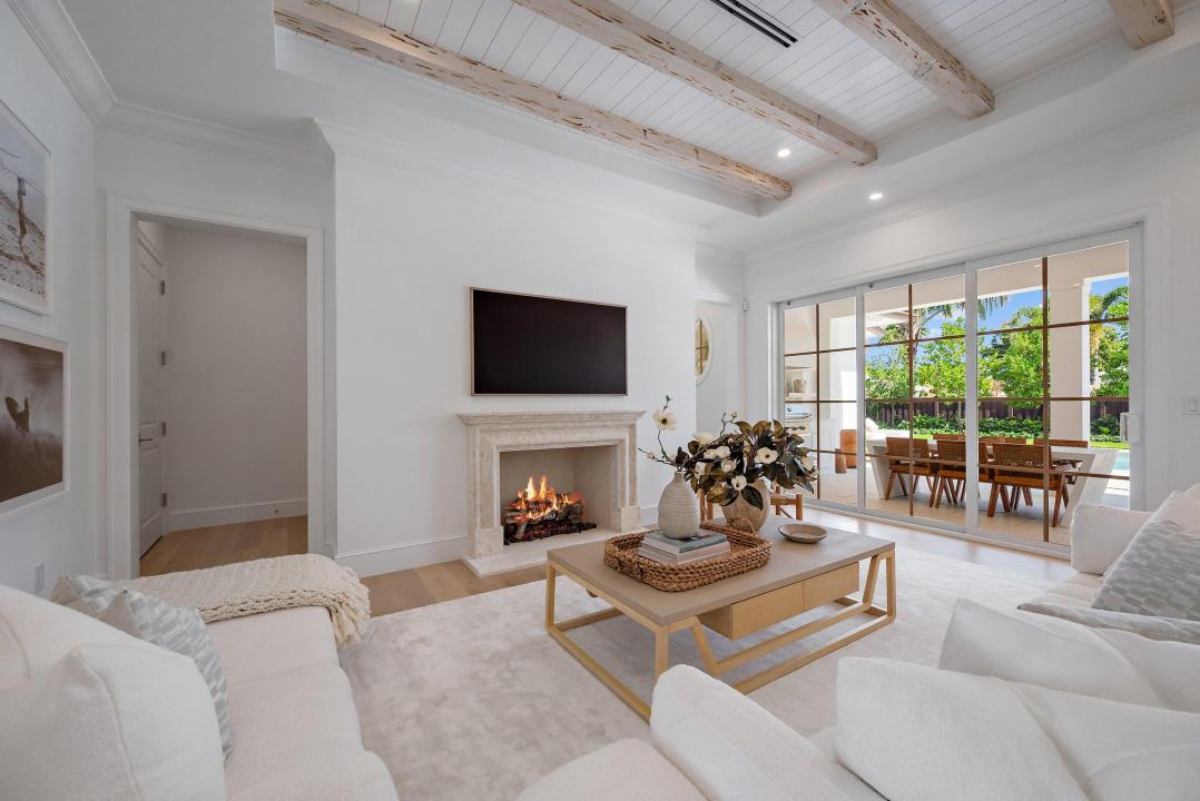 556 Greenway Drive, North Palm Beach, פלורידה 33408, ארצות הברית של אמריקה 