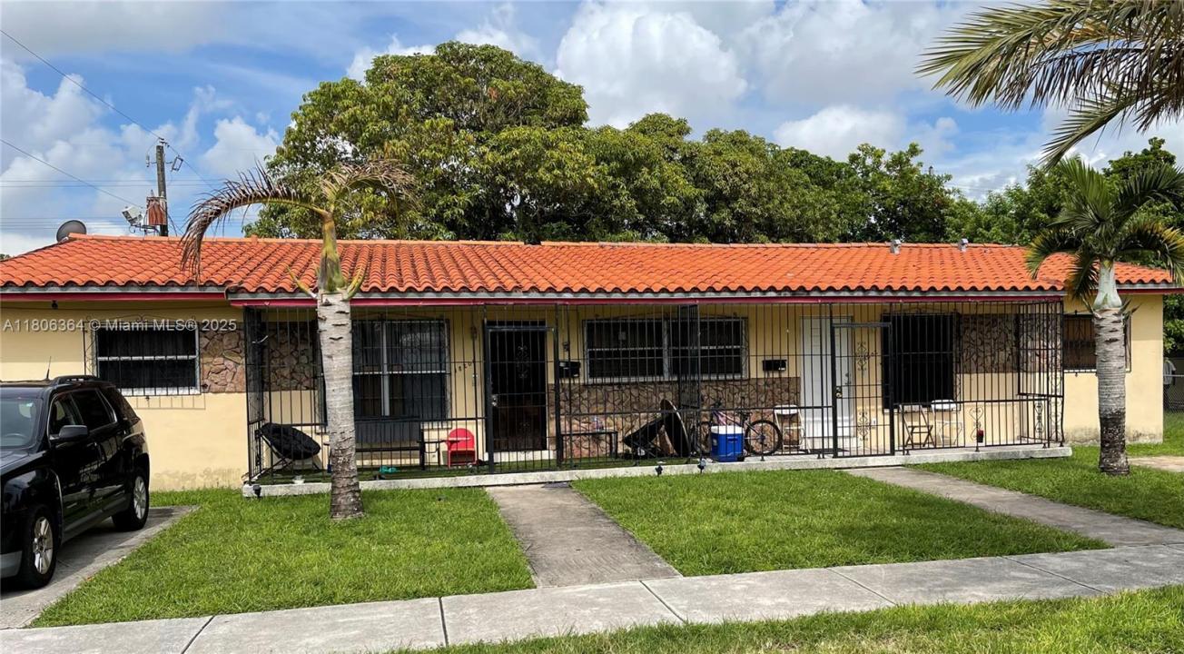 18200 NW 6th Pl 2, Miami Gardens, פלורידה 33169, ארצות הברית של אמריקה