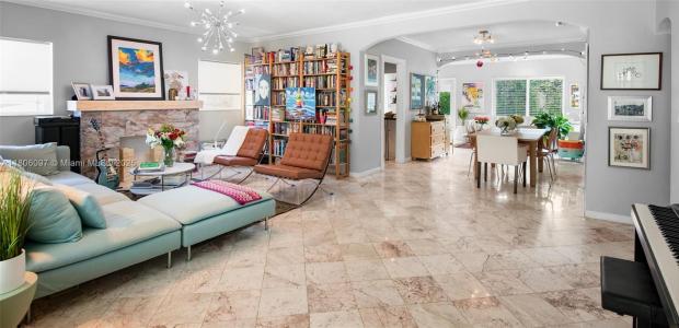 9057 Emerson Ave, Surfside, Florida 33154, USA
