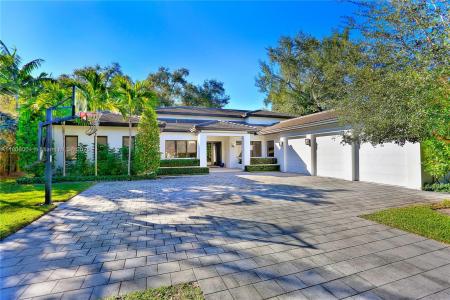 7710 Erwin Rd, Coral Gables, Florida 33143, USA