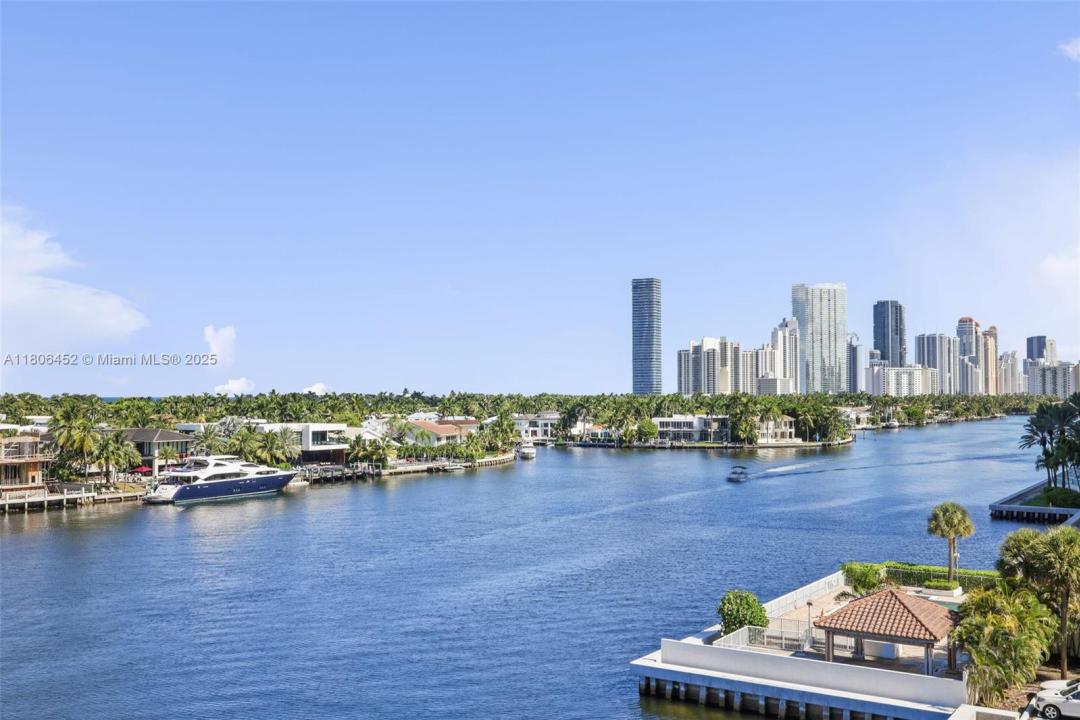 20515 E Country Club Dr 645, Aventura, 佛罗里达州 33180, 美国