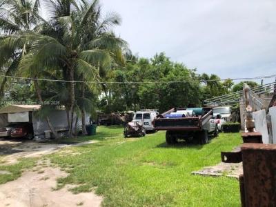 7415 SW 23rd St, Miami, Florida 33155, USA