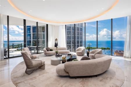2821 S Bayshore Dr 20AB, Miami, Florida 33133, USA