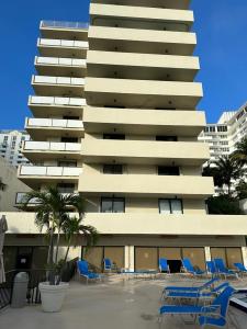 1621 Collins Ave 505, Miami Beach, Florida 33139, USA