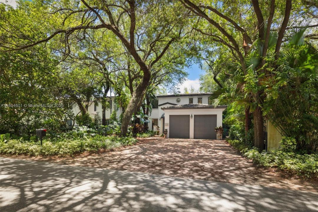 7250 Erwin Rd, Coral Gables, Florida 33143, USA