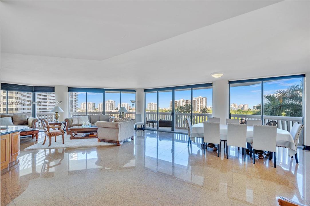 2000 Island Blvd 806, Aventura, Floride 33160, États-Unis