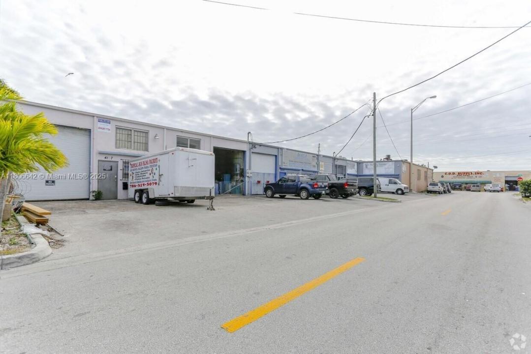 4125 E 10th Ct, Hialeah, Flórida 33013, Estados Unidos
