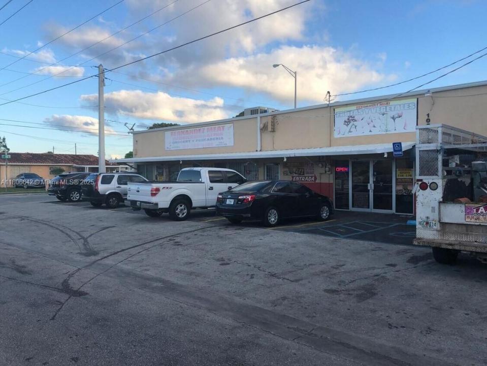 4125 E 10th Ct, Hialeah, Flórida 33013, Estados Unidos