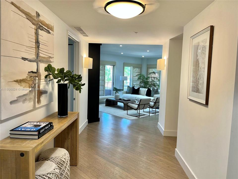 13637 Deering Bay Dr 231, Coral Gables, Florida 33158, HOA KỲ