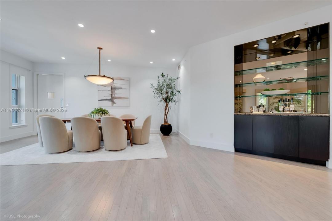 13637 Deering Bay Dr 231, Coral Gables, Florida 33158, HOA KỲ