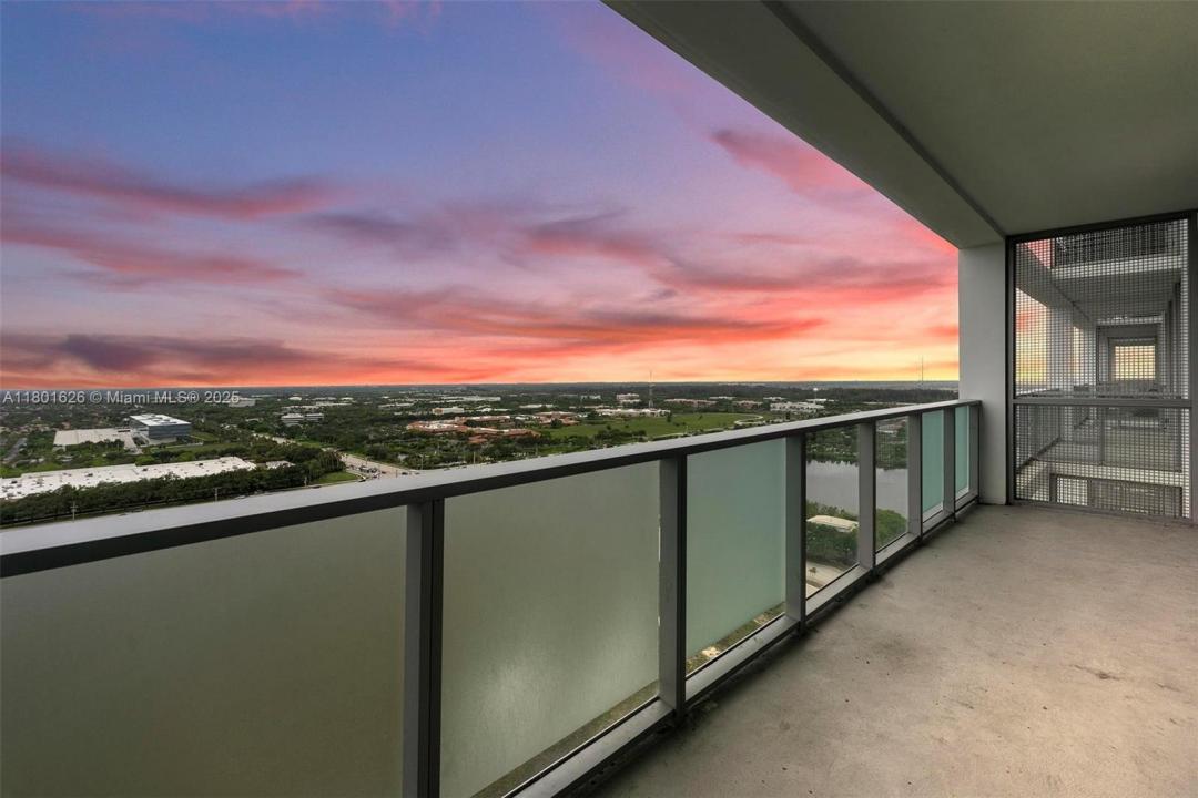 2000 Metropica Way 2307, Sunrise, 佛罗里达州 33323, 美国