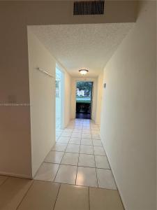 8301 Sands Point Blvd S106, Tamarac, Florida 33321, USA