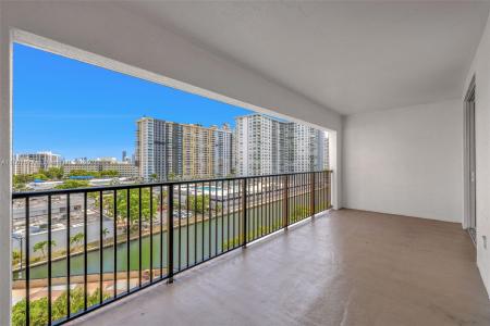 17150 N Bay Rd 2814, Sunny Isles Beach, Florida 33160, USA