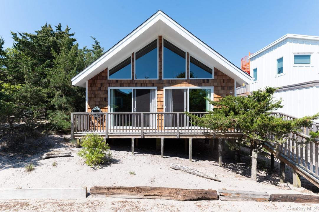 66 Bungalow Walk, Islip, Нью-Йорк 11770, Соединенные Штаты