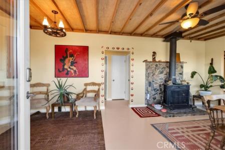 Hughes Lane, Landers, Калифорния 92285, Соединенные Штаты
