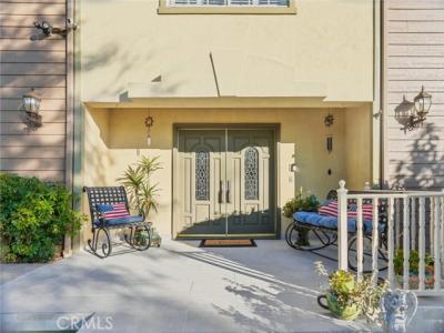 W Grandview Avenue, Sierra Madre, California 91024