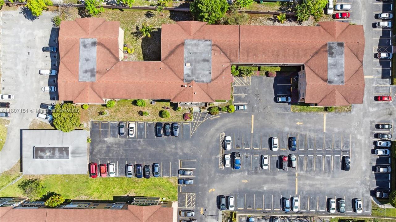 140 Royal Palm Rd 314-4, Hialeah Gardens, Florida 33016