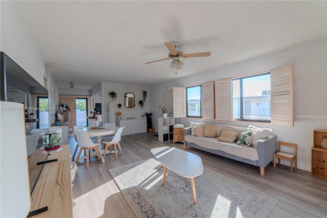 2924 Day Ave PH4N, Miami, Flórida 33133, Estados Unidos
