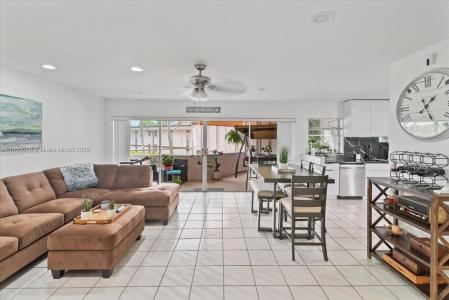 7 N Greenway Vlg N 205, Royal Palm Beach, Florida 33411, USA