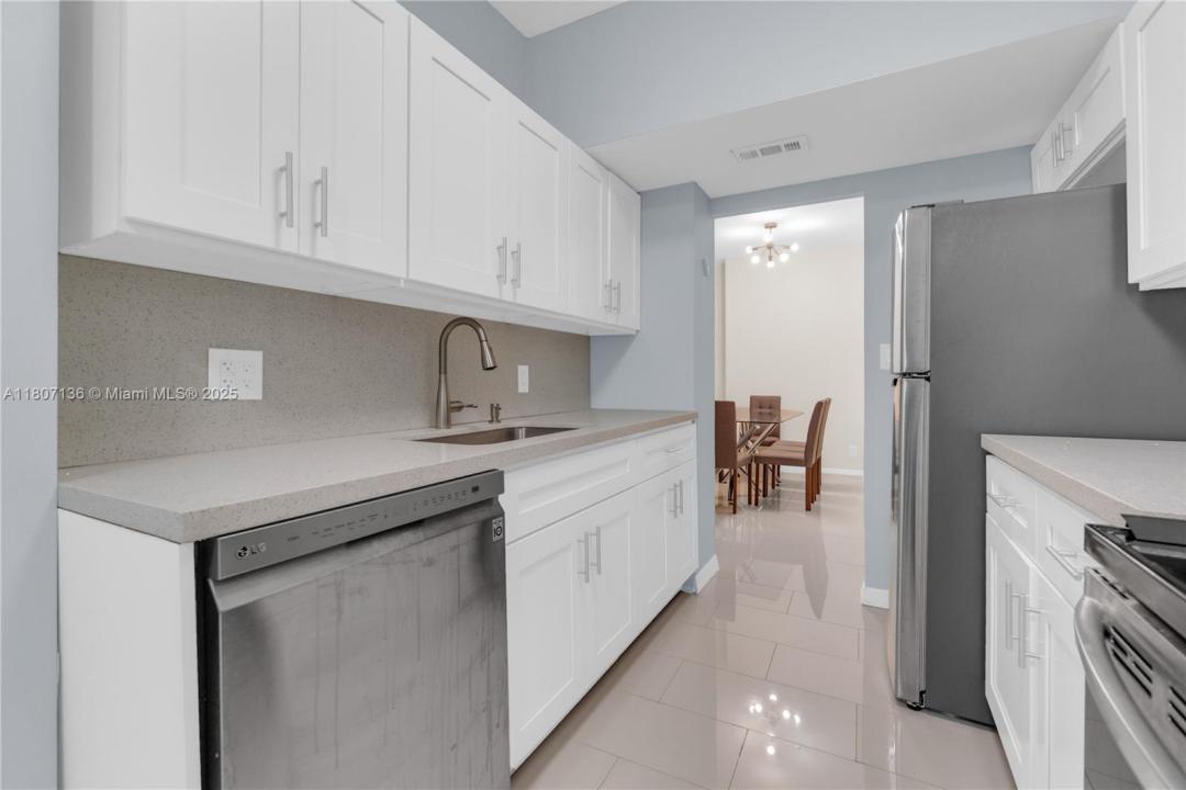 4400 Hillcrest Dr 107A, Hollywood, Florida 33021, Stati Uniti