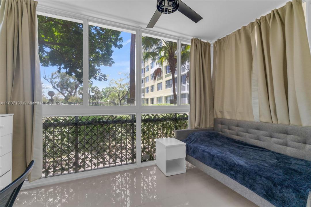 4400 Hillcrest Dr 107A, Hollywood, Florida 33021, Stati Uniti