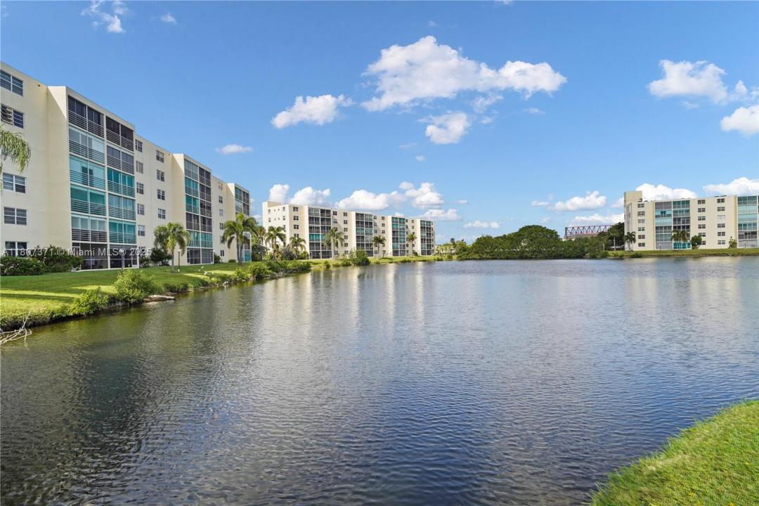 141 SE 3rd Ave 101, Dania Beach, Flórida 33004, Estados Unidos