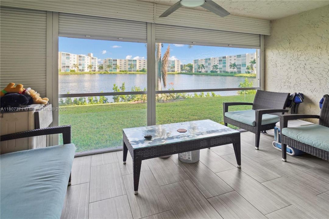 141 SE 3rd Ave 101, Dania Beach, Flórida 33004, Estados Unidos