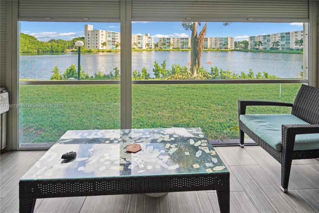 141 SE 3rd Ave 101, Dania Beach, Flórida 33004, Estados Unidos