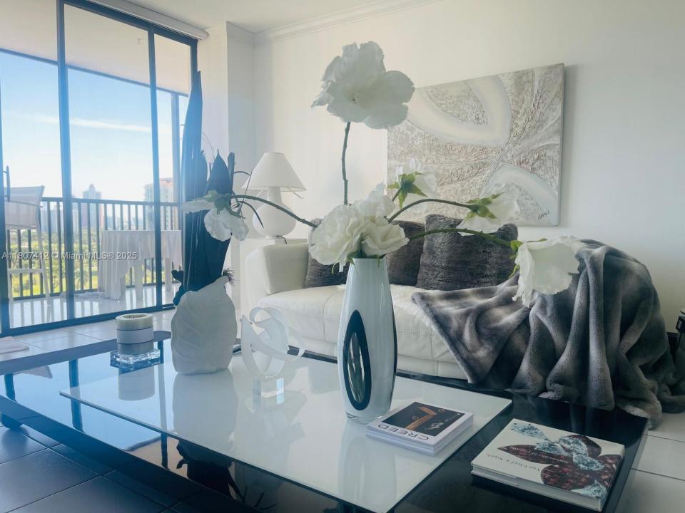 20301 W Country Club Dr 1226, Aventura, Florida 33180, Amerika Birleşik Devletleri
