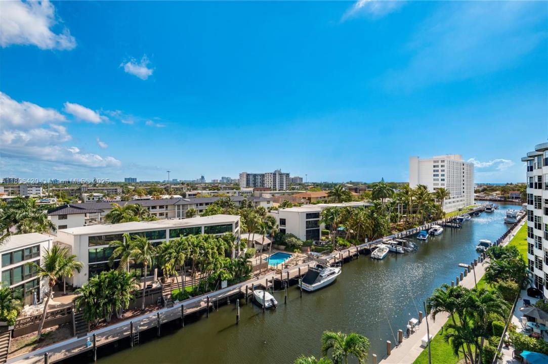 3051 NE 48th St 604, Fort Lauderdale, Florida 33308