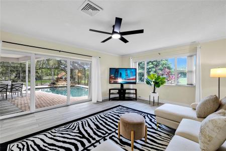 5706 Guava Dr, Tamarac, Florida 33319, USA