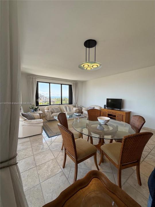 151 CRANDON BL 700, Key Biscayne, Florida 33149, Stati Uniti