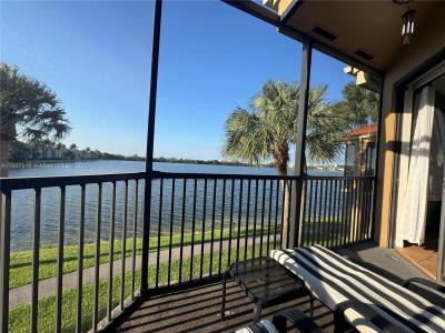 15569 N Miami Lakeway N 204, Miami Lakes, Florida 33014, USA