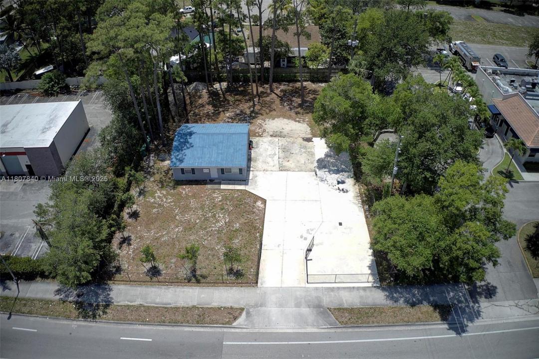 4736 Lake Worth Rd, Green Acres, Florida 33463