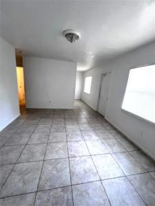 4039 NW 31st Ave 3, Lauderdale Lakes, Florida 33309