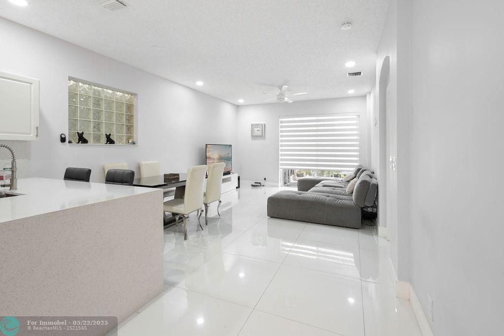 4812 NW 19th St, Buttonwood Hammocks, Coconut Creek, Flórida 33063, Estados Unidos