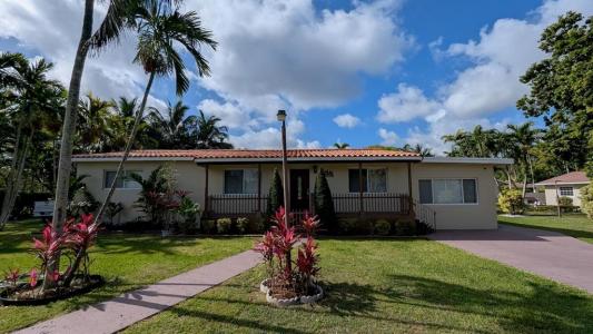 12200 SW 51st St, Miami, Florida 33175, USA