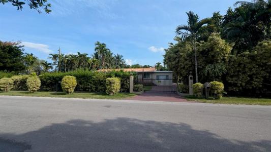 12200 SW 51st St, Miami, Florida 33175, USA